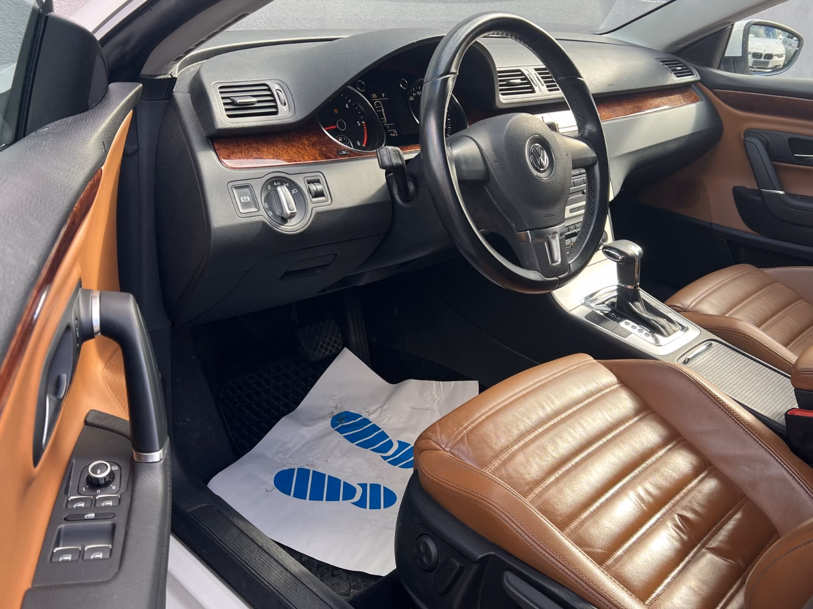 Volkswagen Passat CC 2.0 TDI 170 ch DSG • Cuir Nappa • Bi-Xénon • Park Assist • 18"