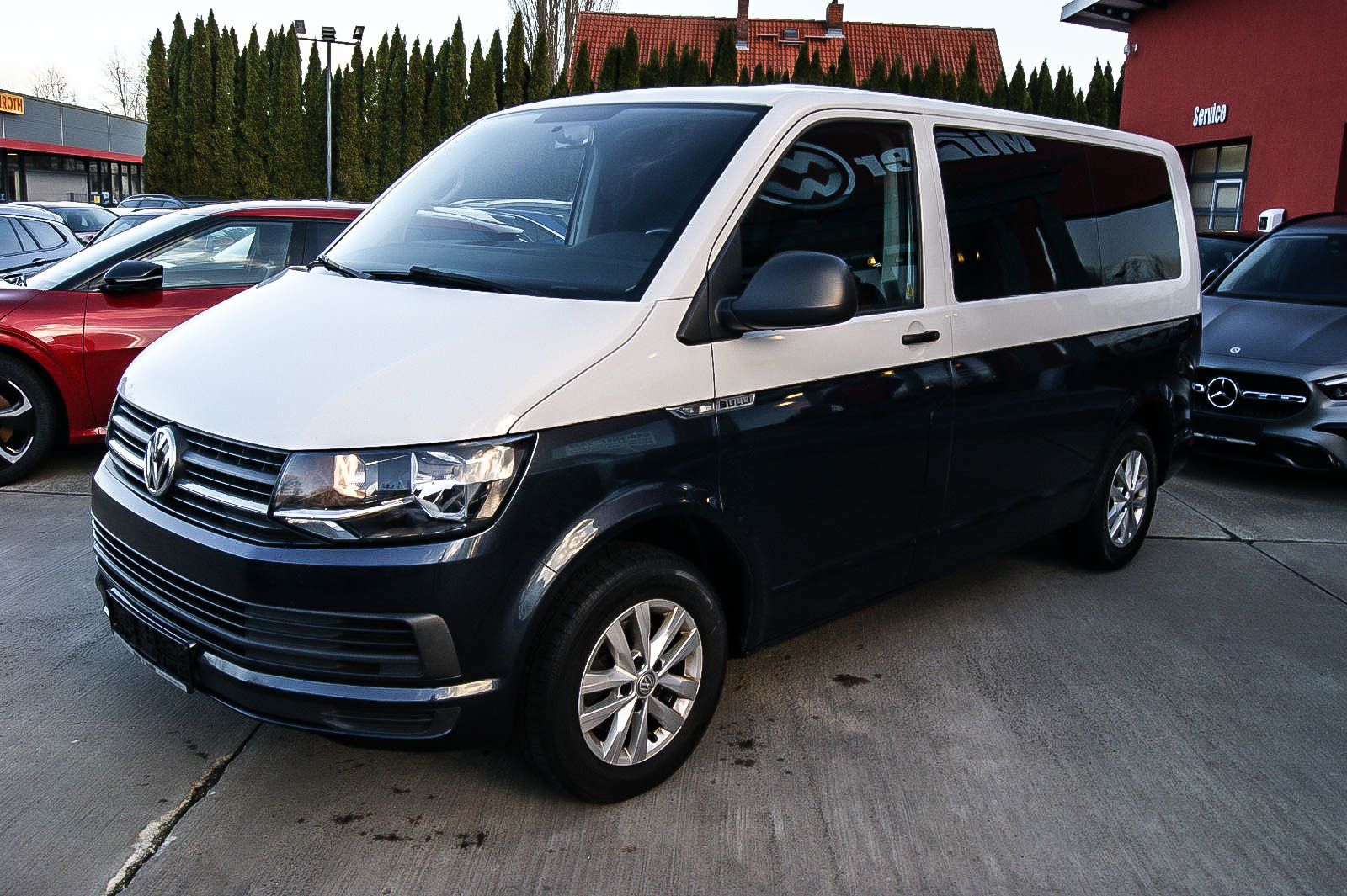 Fahrzeugabbildung Volkswagen T6 Multivan 2.0 TDI STANDHEIZUNG LED APP-CONNECT