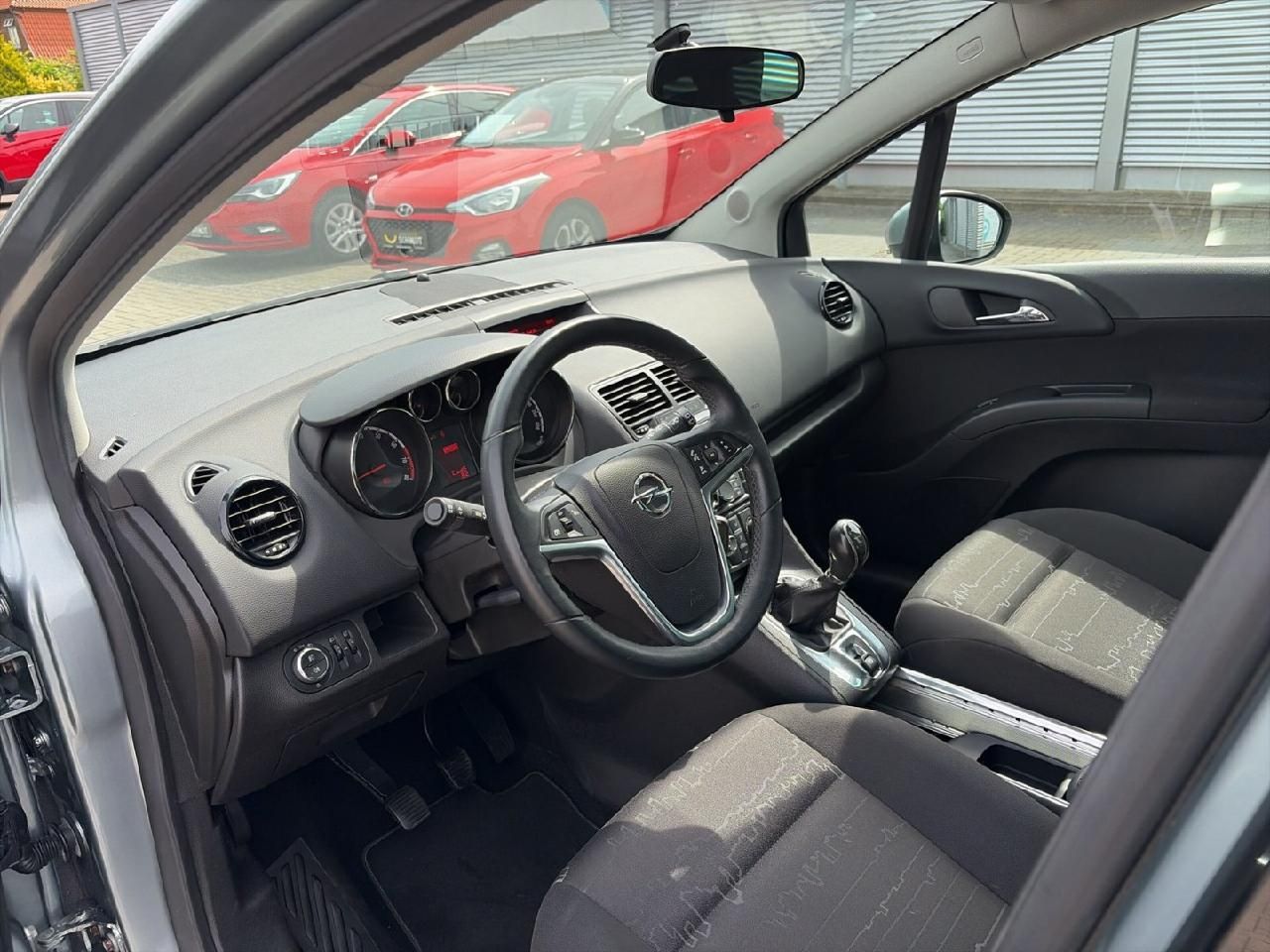 Fahrzeugabbildung Opel Meriva 1,4 Color Edition