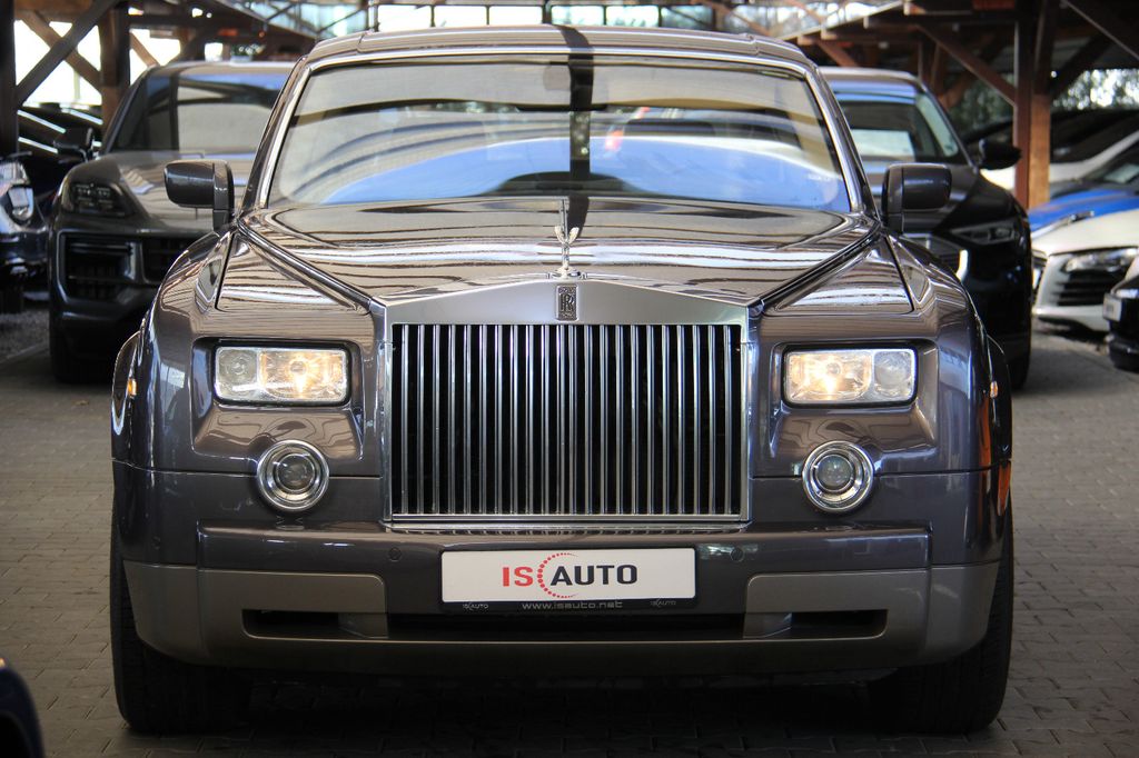 Rolls-Royce Phantom