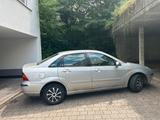 Ford Focus ghia 1,6 | Tüv abgelaufen | Vie... - Ford Focus aus 2003: Ghia