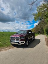 Dodge RAM1500 Laramie 5.7HEM Crew CabI LPG Pano Harman - Dodge RAM: 1500 Crew Cab Laramie