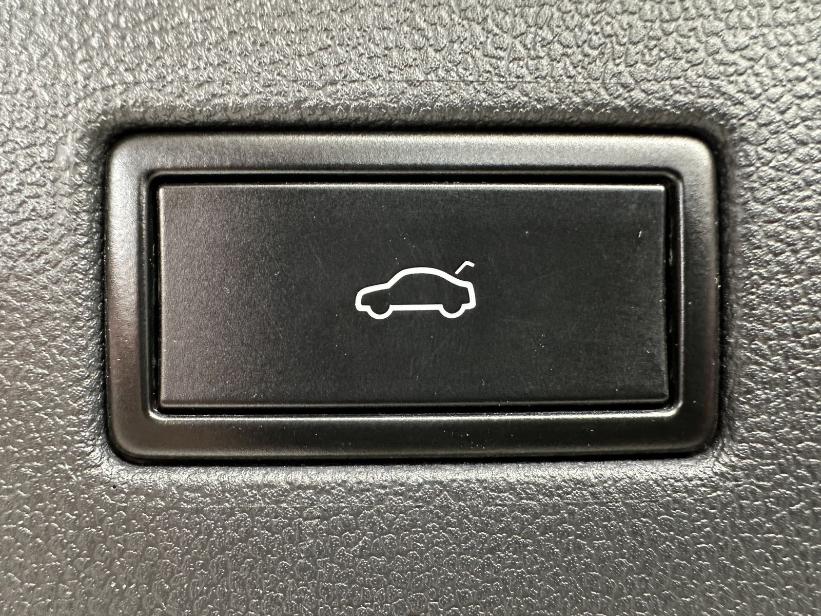 Fahrzeugabbildung Volkswagen Tiguan Allspace 2.0 TDI DSG 4M CL NAV+ACC+KAMERA