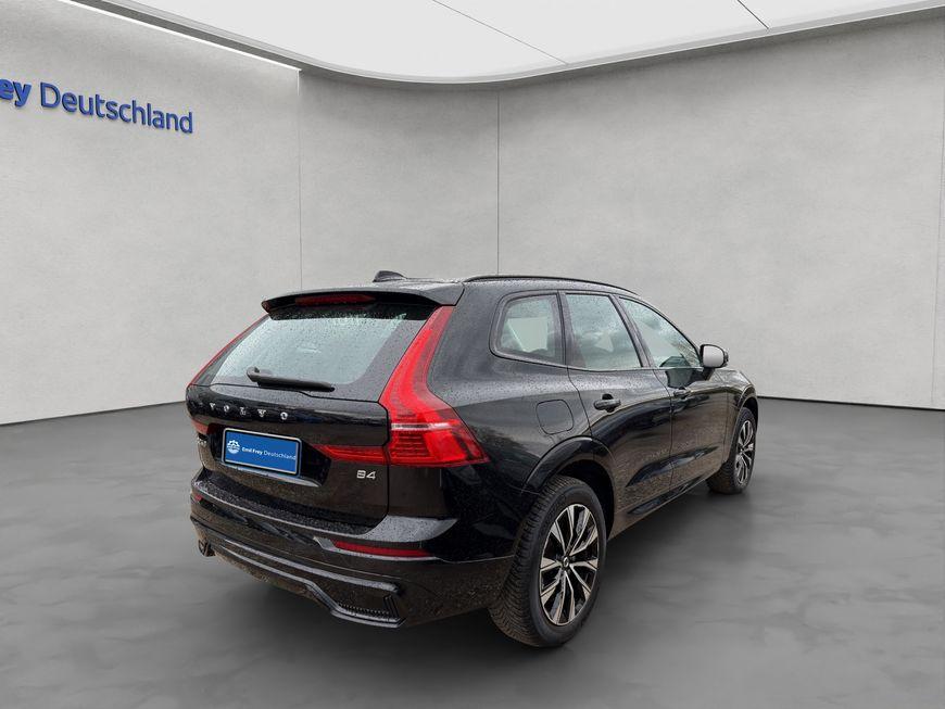 Volvo XC60 B4 B Plus Dark