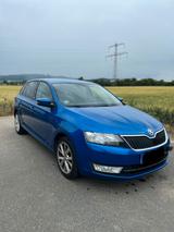 Skoda Verkauf von Auto - Skoda Rapid: Kleinwagen