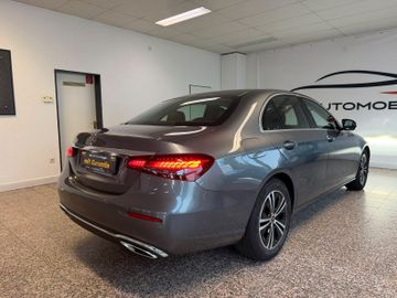 Mercedes E 200 - 8
