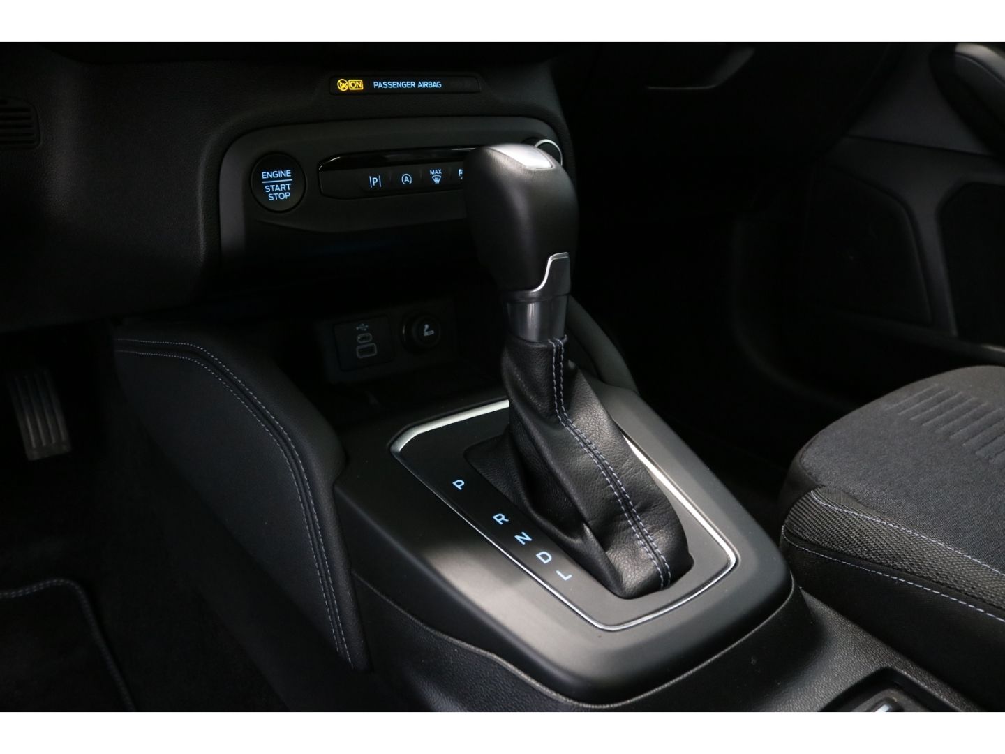 Fahrzeugabbildung Ford Focus Active X MHEV LED totWinkASS Spurhalte ASS