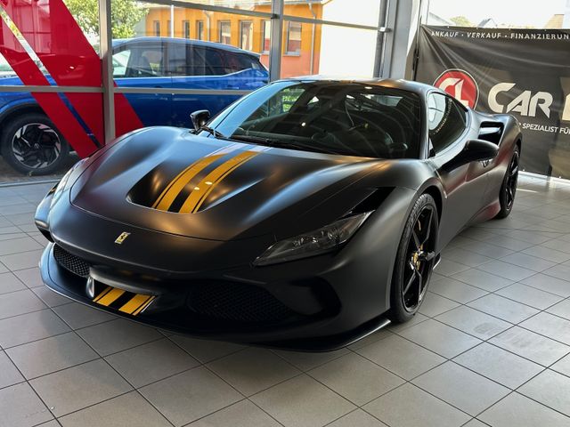 FERRARI F8