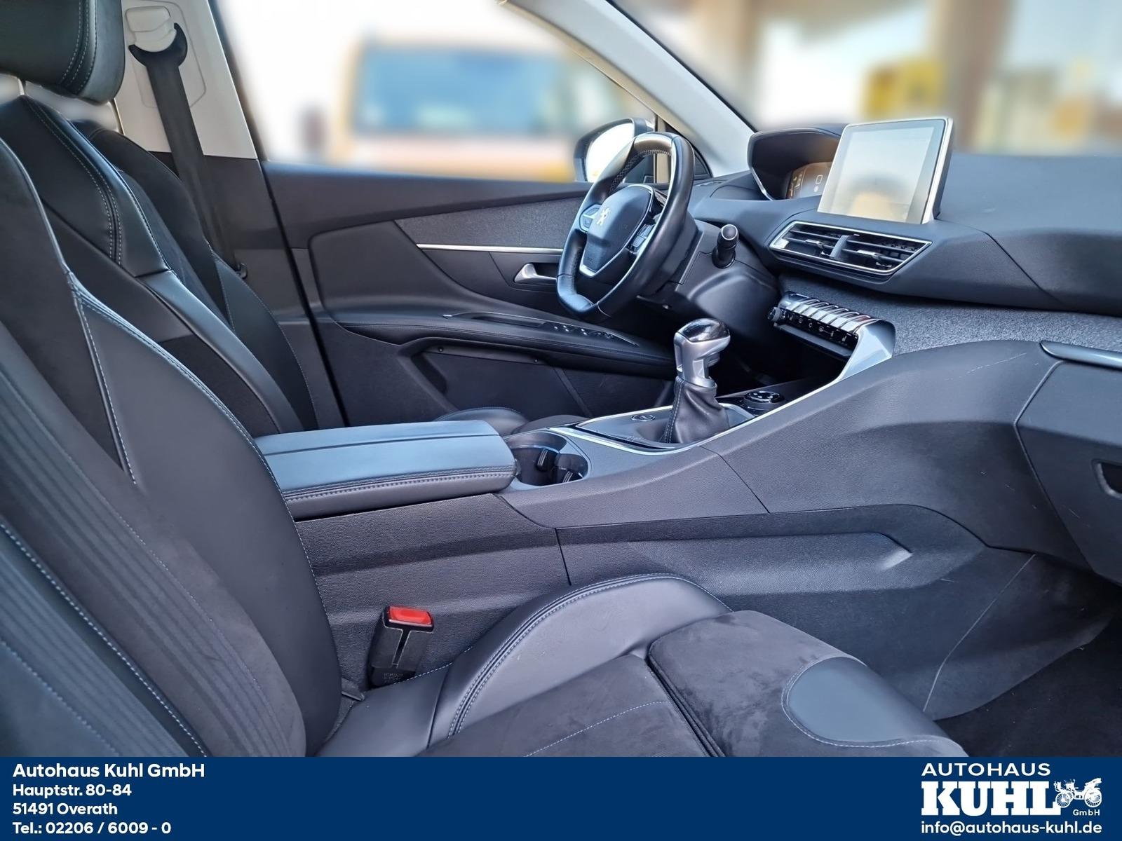 Peugeot 3008 1.5 BlueHDI Crossway AHK Navi,Klima,LED