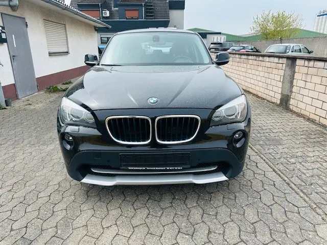 BMW X1 18 d xDrive AUT/Navi*TÜV 01.2028