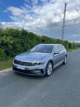Volkswagen Passat 2.0 TDI DSG 4M R-Line Pano|Stdheiz|Matrix - VW Passat von privat