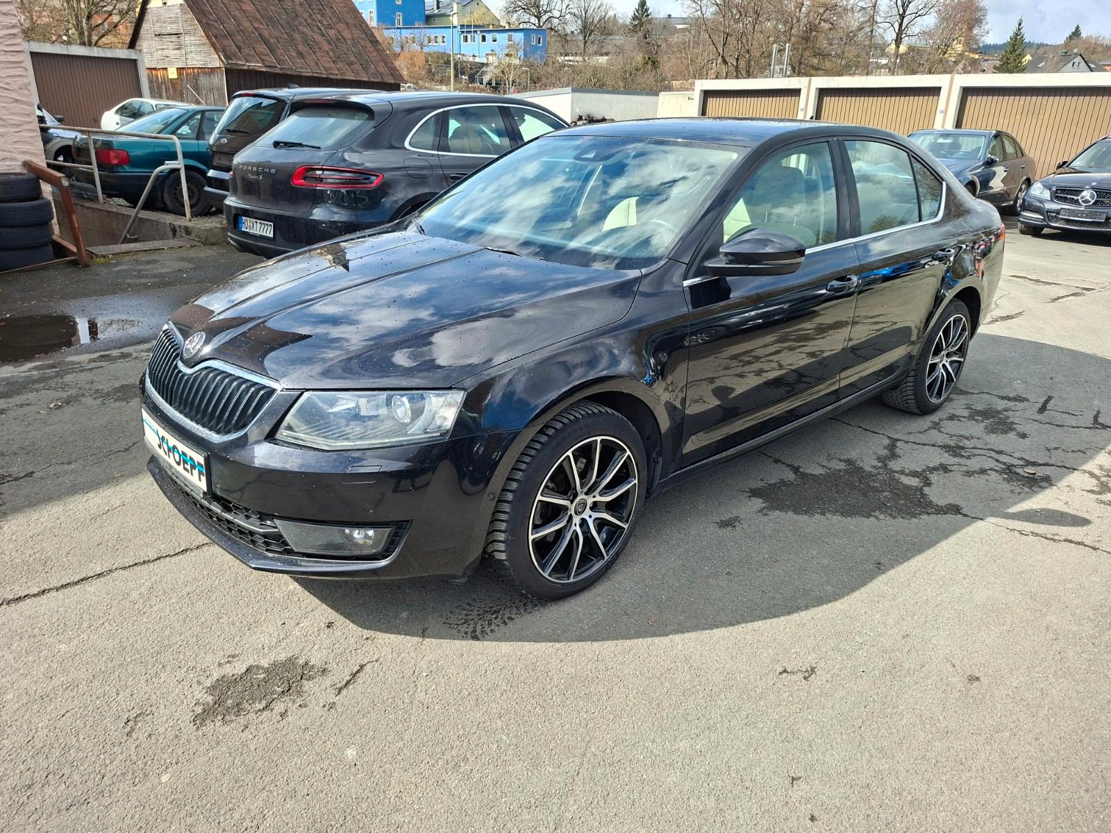 Skoda Octavia Lim. Elegance 2.0 TDI DSG Navi/Leder/Xen