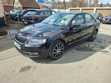 Skoda Octavia Lim. Elegance 2.0 TDI DSG Navi/Leder/Xen - Skoda Octavia: TDI Elegance