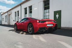 Fahrzeugabbildung Ferrari 458 Speciale *ROSSO FUOCO/CARBON/LIFT*