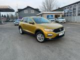 Volkswagen T-Roc HU+SERVICE NEU/KLIMA/NAVI/CarPlay - Volkswagen T-Roc mit Benzin-Antrieb: Limousine