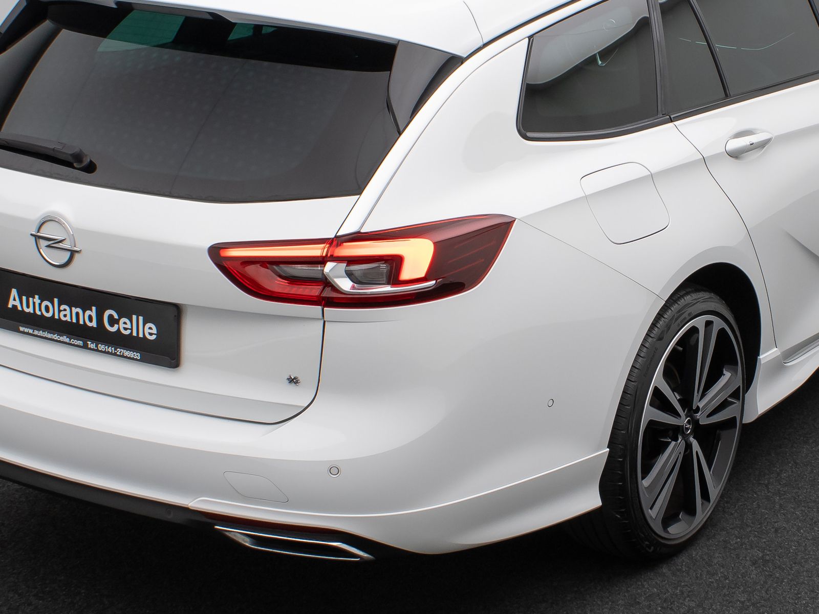 Fahrzeugabbildung Opel Insignia B Sports Tourer GS Line Plus 4x4 Kamera