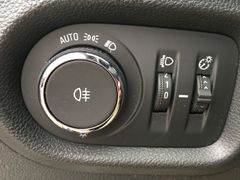 Fahrzeugabbildung Opel ASTRA K LIM 1.6 EDITION NAVI/PDC/SHZ