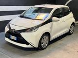 Toyota Aygo 1.0 VVT-i 69 CV 5 porte x-black Tss - Toyota Aygo (X) Black