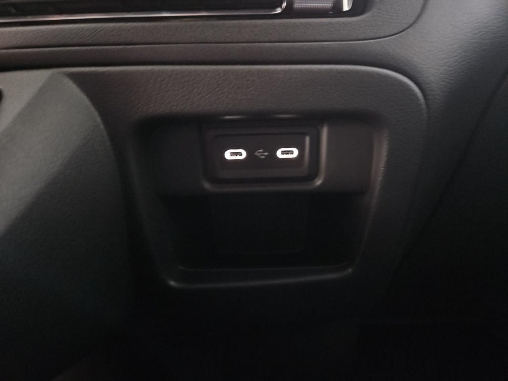 Fahrzeugabbildung Mercedes-Benz Vito 116 Kasten lang MOPF2 MBUX 2xSHZ PTS 270°