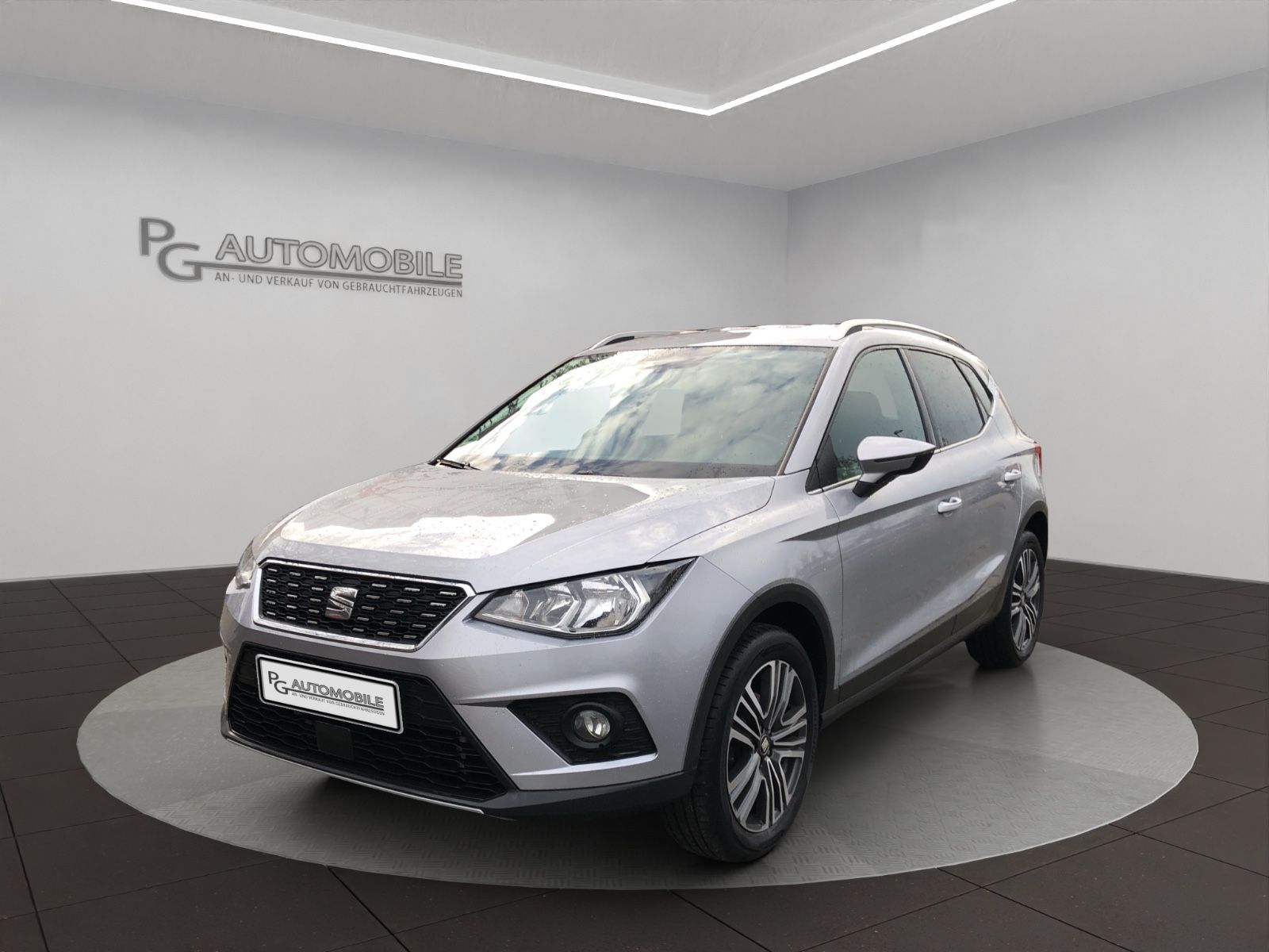 SEAT Arona Xcellence TSI Sitzheizung Mirror link