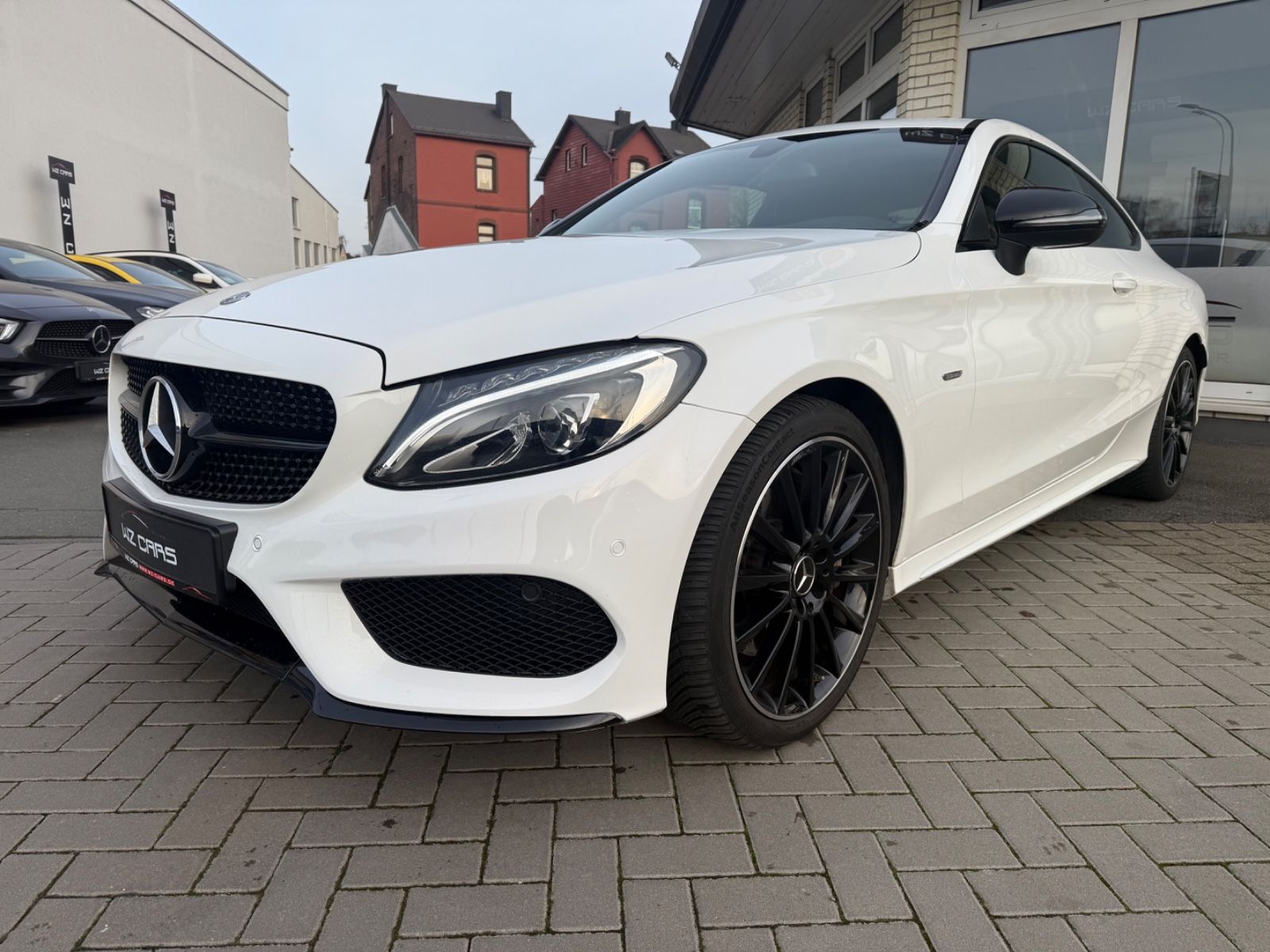 MERCEDES-BENZ C 250 Coupe Night Edition AMG Line KAMERA AHK