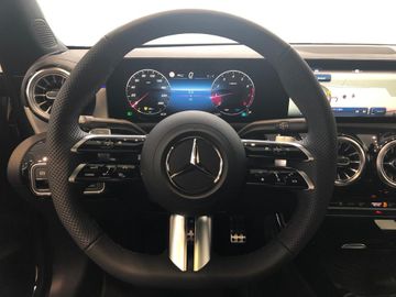 Mercedes CLA 180 - 11