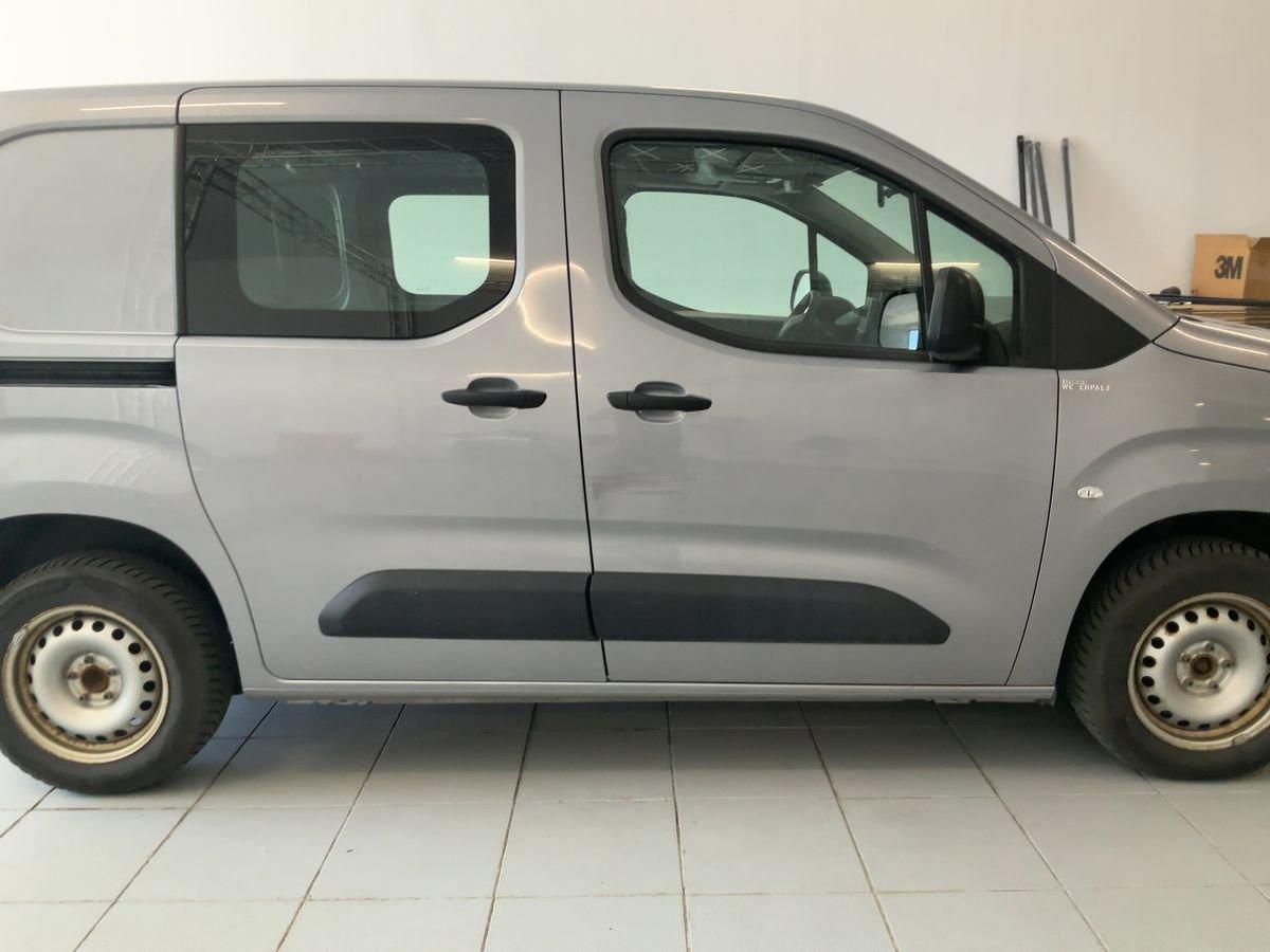 Peugeot Partner 1.2 PureTech 110 Premium L1 S&S  3 Sitze