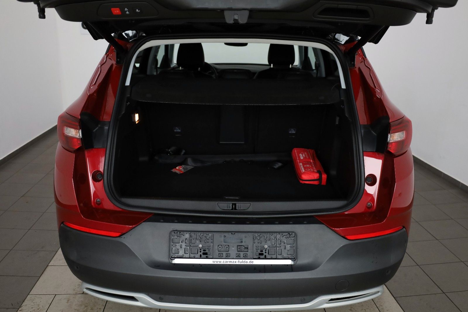 Fahrzeugabbildung Opel Grandland X Innovation Leder,Navi,LED,ACC,AHK
