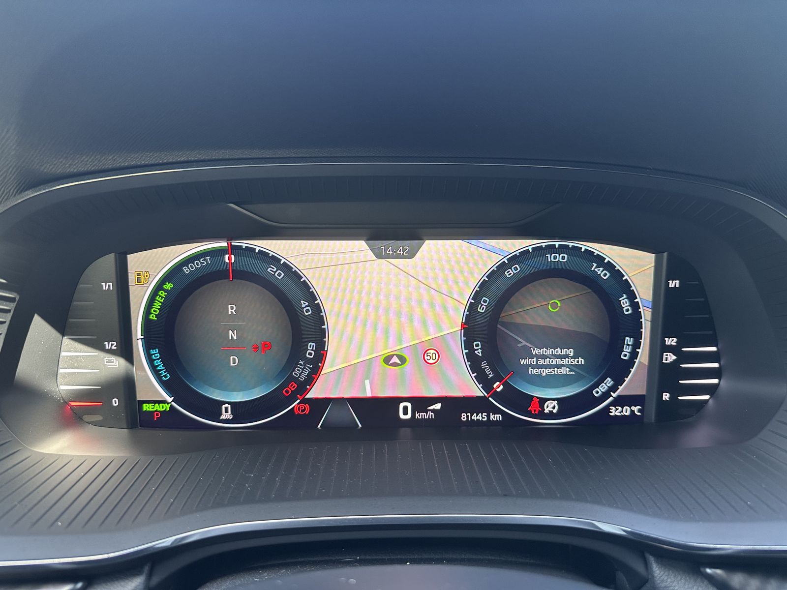 Fahrzeugabbildung SKODA Octavia Combi 1.4 TSI iV RS DSG NAV+LED+KAM+18ZO