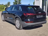 Audi e-tron 55 quattro VIRTUELLE-SPIEGEL+AHK+NAVI+VIR - Audi e-tron aus 2023