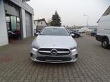 Mercedes-Benz A 200 Progressive nur 8000 Km - Mercedes-Benz A 200 Gebrauchtwagen in Frankfurt