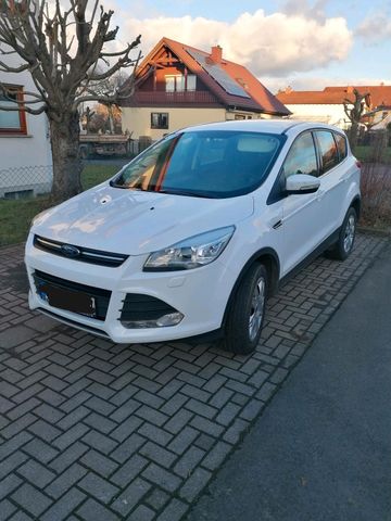 Ford Kuga 4x4 Titanium, AHK, Front- & Sitz...