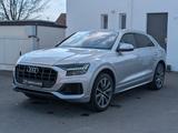 Audi Q8 50 TDI quattro*S-LINE-PLUS*MATRIX*KAMERA*MEMO - Audi Q8 mit Diesel-Antrieb: Geländewagen