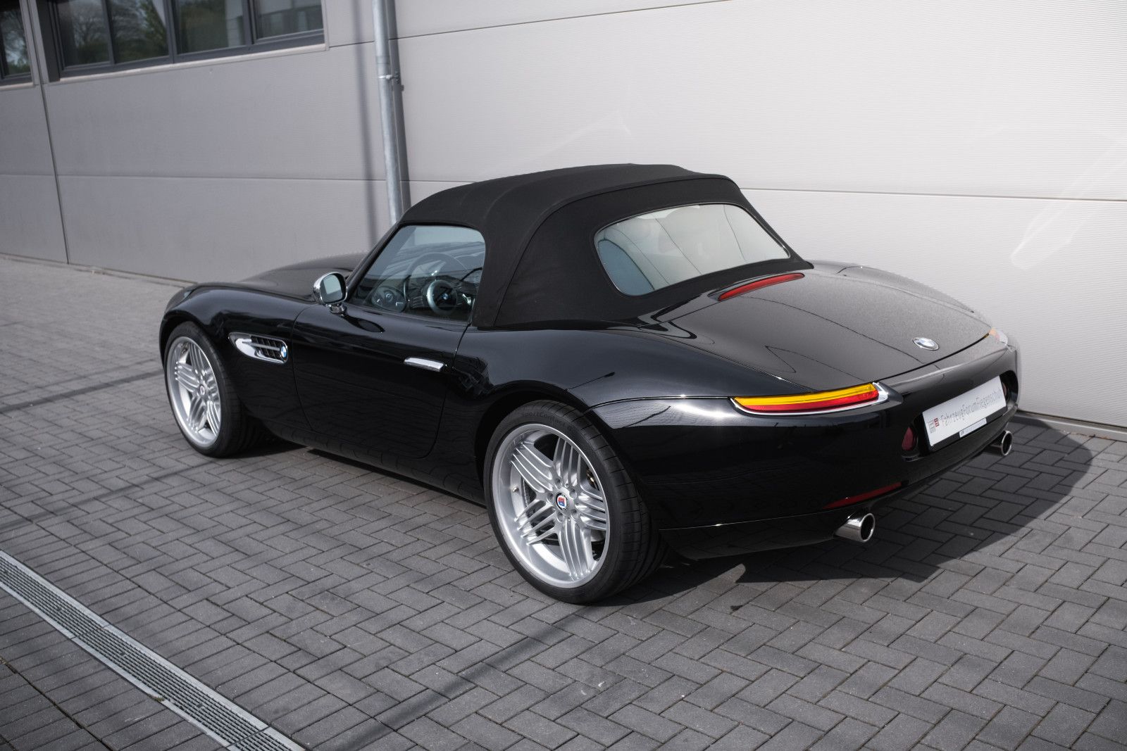 Fahrzeugabbildung BMW Z8 Roadster-Hardtop-unfallfrei-Alpinafelgen