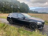 Mercedes-Benz C 300 d T Autom. - - Mercedes-Benz C 300 mit Diesel-Antrieb