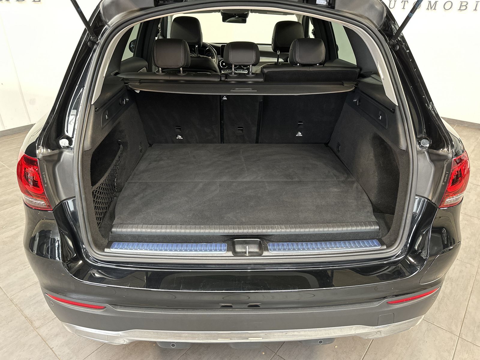 Fahrzeugabbildung Mercedes-Benz GLC 300de 4M Exclusive NAV+LED+KAMERA+CARPLAY+PP