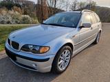BMW gepflegter schöner 325i E46 touring - wenig Km  - BMW: Kombi, E46