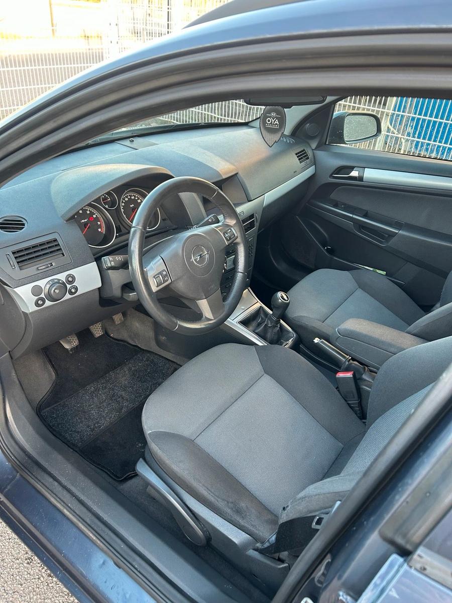 Opel Astra 2006 — photo 7