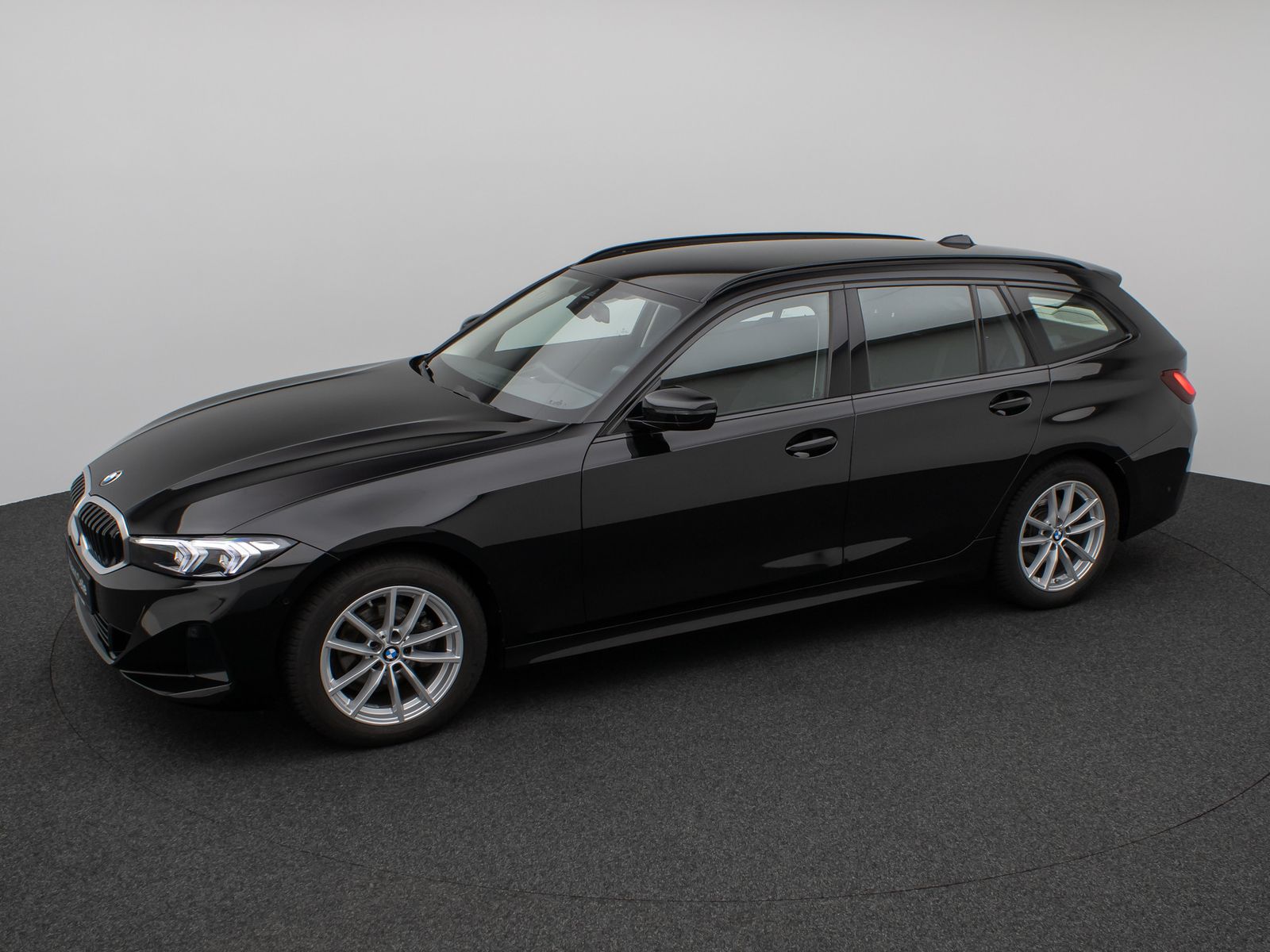 Fahrzeugabbildung BMW 318i Kamera DAB CockPit+ Alarm Geschwindigkeitsr
