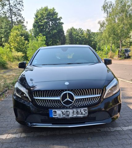 MERCEDES-BENZ A 160 Activity Edition / 2. Hand / TÜV 05/2028