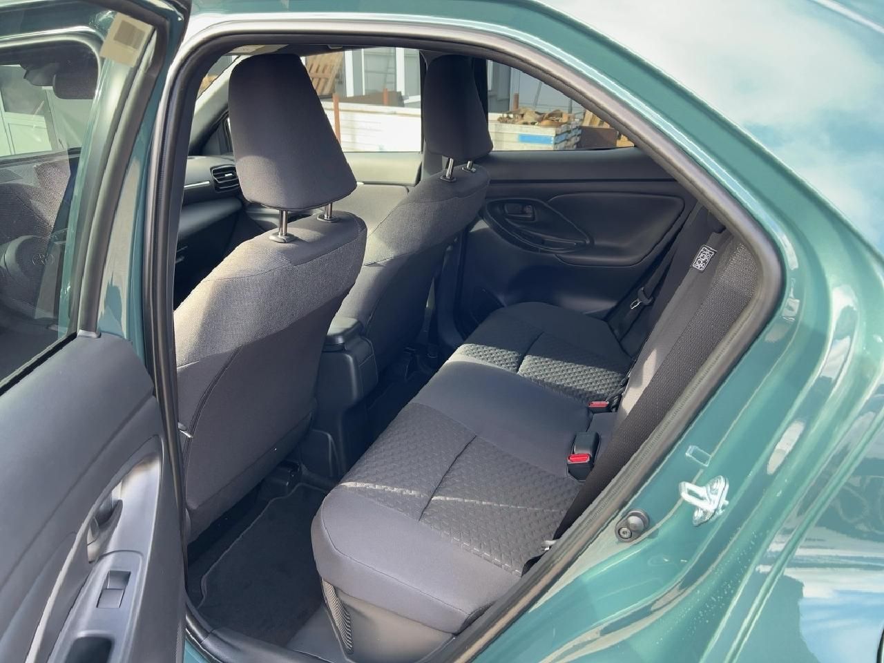 Fahrzeugabbildung Toyota Yaris Cross 1,5 Hybrid Teamplayer *Safety+Winter