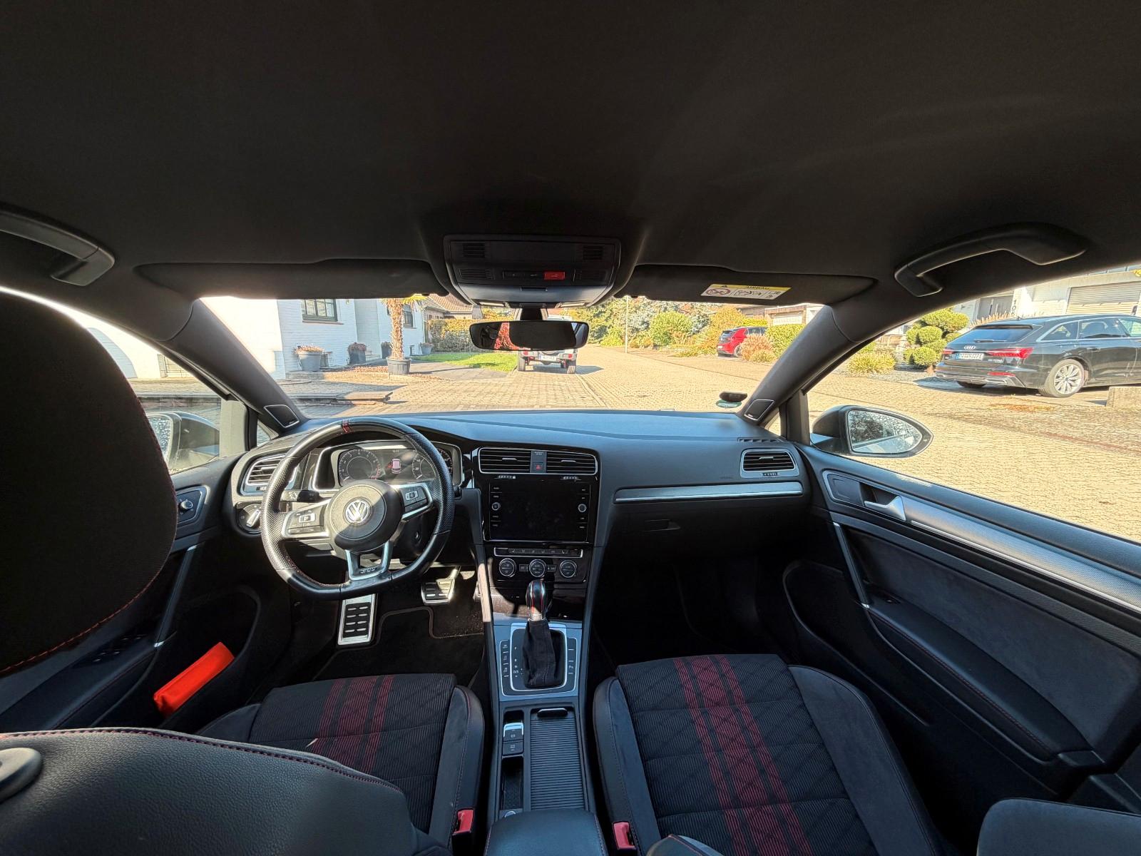 Volkswagen Golf VII GTI TCR Garantie, Akrapovic, ACC, Navi