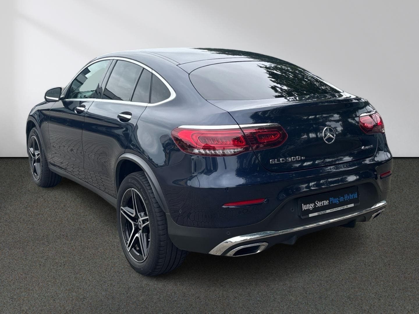 Mercedes-Benz GLC 300 e 4M Coupe AMG HUD CarPlay KeylessGo AHK foto 4