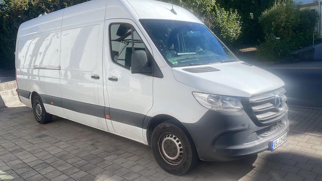 Image of Mercedes-Benz Sprinter
