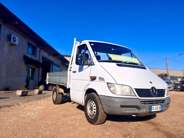 Mercedes-Benz Mercedes-benz Sprinter T32/30 211 CDI Cabinato