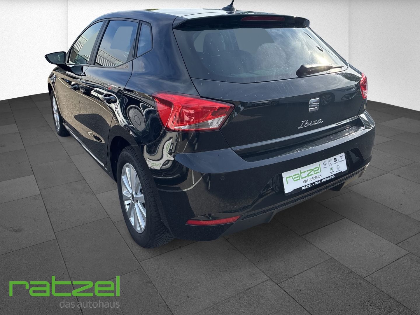 Fahrzeugabbildung SEAT Ibiza Style 1,0 TSI Navi Digitales Cockpit LED A
