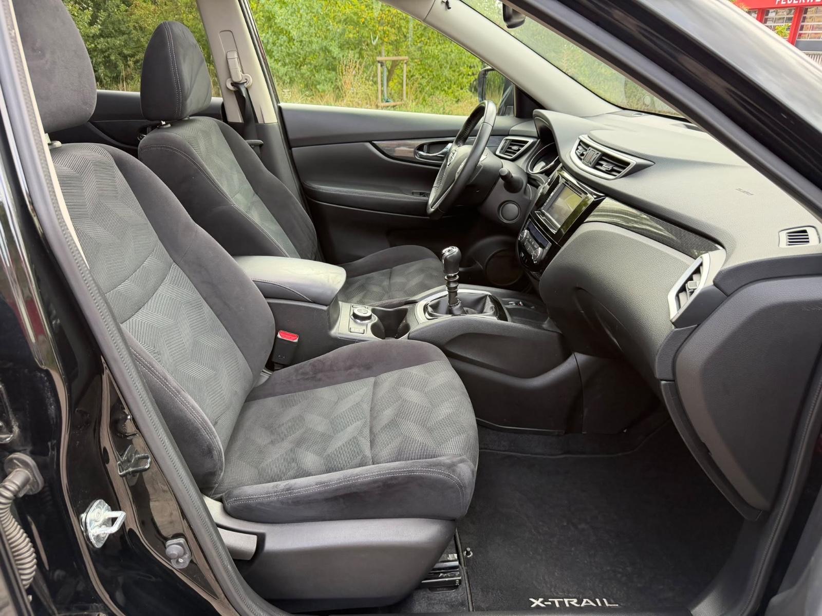 NISSAN X-TRAIL TEKNA 4X4 PANORAMIQUE GPS | 131 ch | BVM | HAYON ÉLECTRIQUE | VOLANT EN CUIR