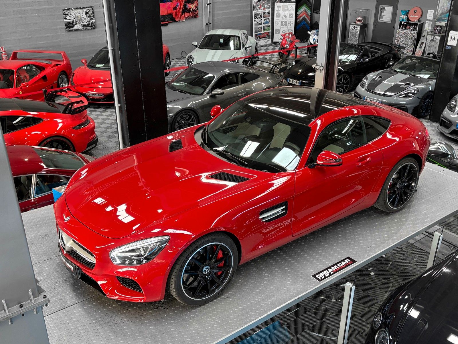 MERCEDES-BENZ AMG GT S 4.0 V8 S DCT