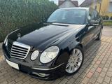 Mercedes-Benz E 220 CDI AVANTGARDE Avantgarde Sportpaket - Mercedes-Benz E 220: Cdi Sport