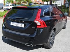 VOLVO V60 Kombi D4 Summum Leder Schiebedach Navi VOLL